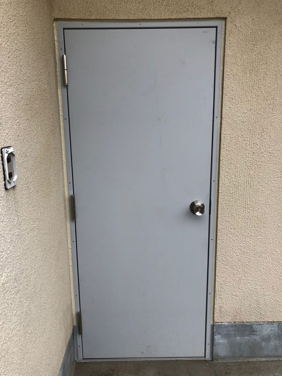 スチールドアカバー工法施工後